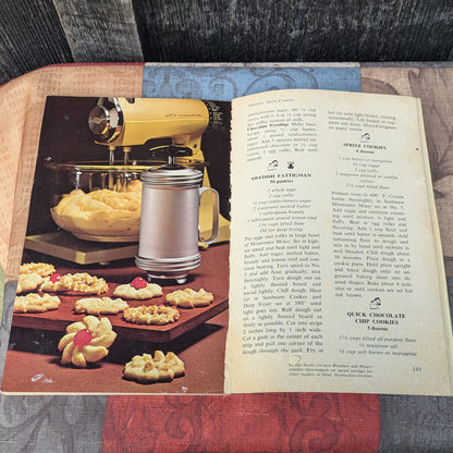 6 Vintage Kitchen Small Appliance Cookbooks