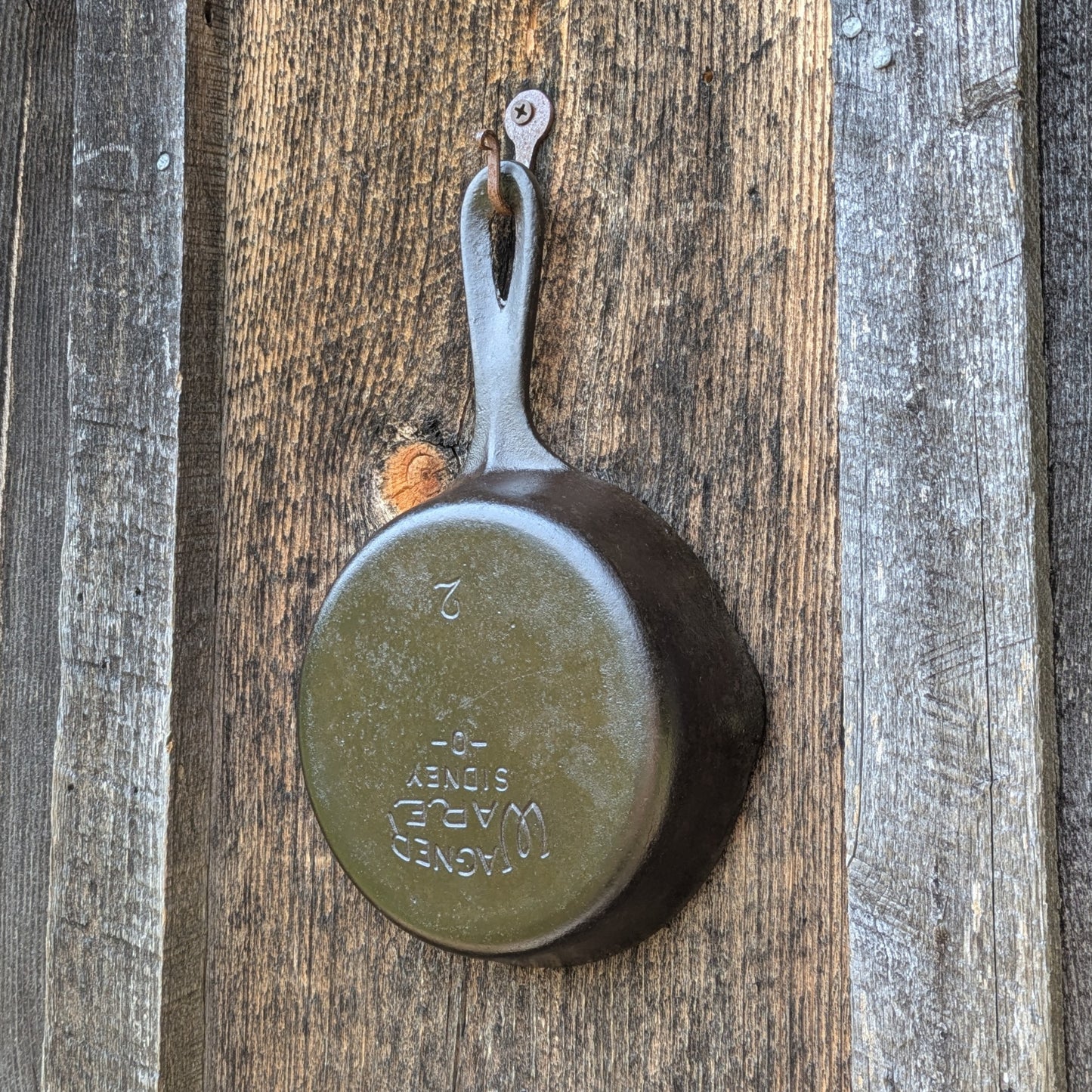 Vintage Wagner Ware #2 Cast Iron Skillet