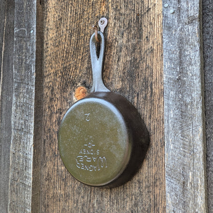 Vintage Wagner Ware #2 Cast Iron Skillet