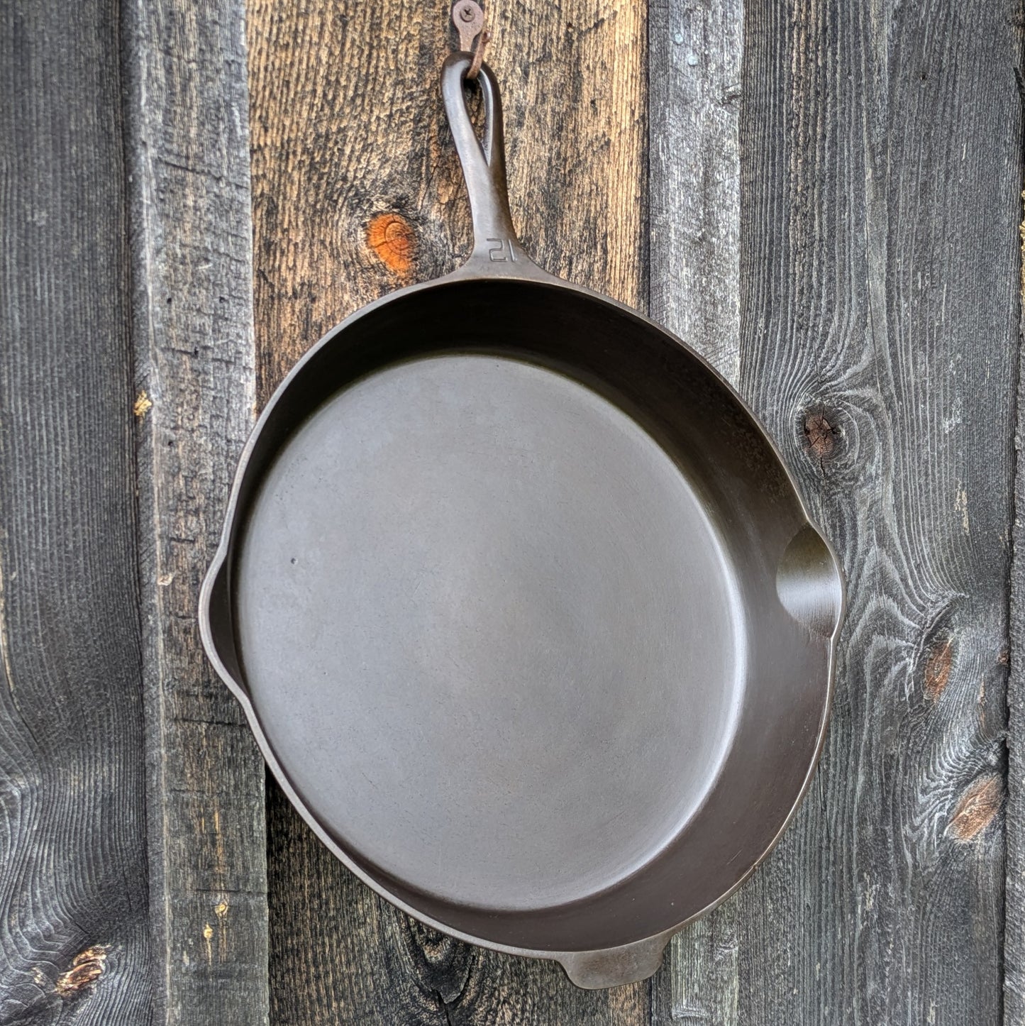 Griswold #12 Cast Iron Skillet with Large Block Logo and Heat Ring