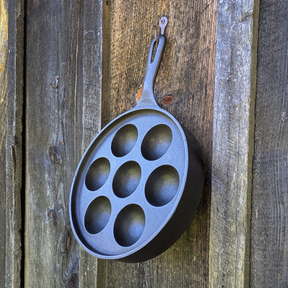 Griswold No. 32 Aebleskiver Danish Cake Pan or Egg Poacher, 962