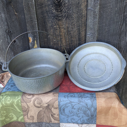Wagner Ware Hammered Aluminum Round Roaster #8 with Lid 3248