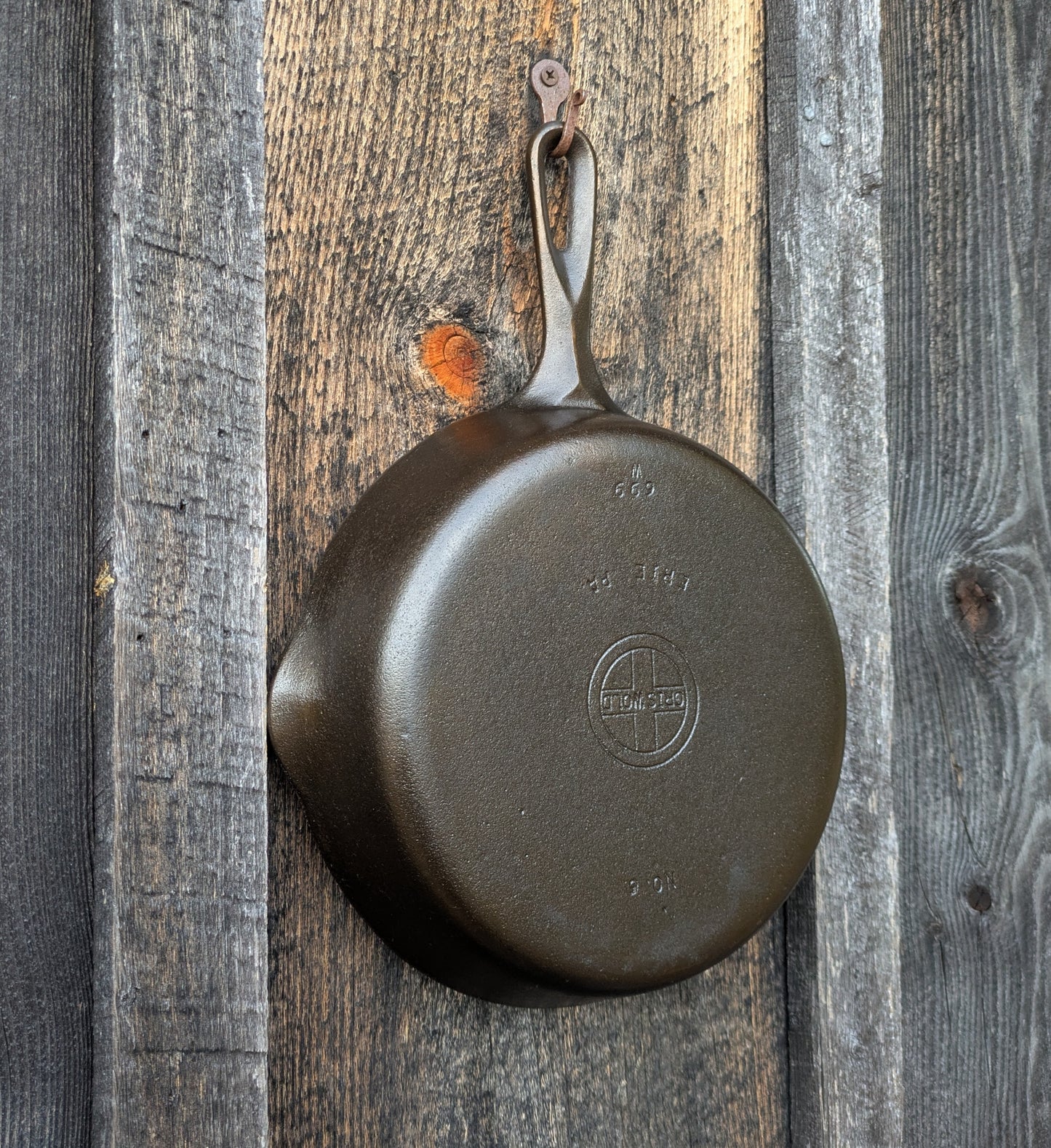 Griswold Small Block Logo #6 Cast Iron Skillet with Late Handle 699 W