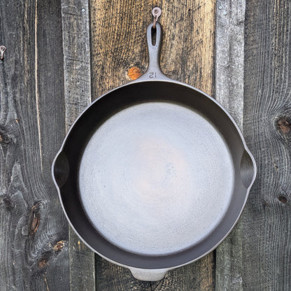Vintage Unmarked Wagner Ware #12 Cast Iron Skillet 14 Inch