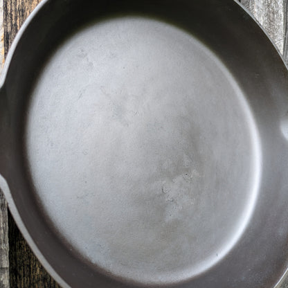 Antique Griswold #8 Slant Erie Cast Iron Skillet 704 N