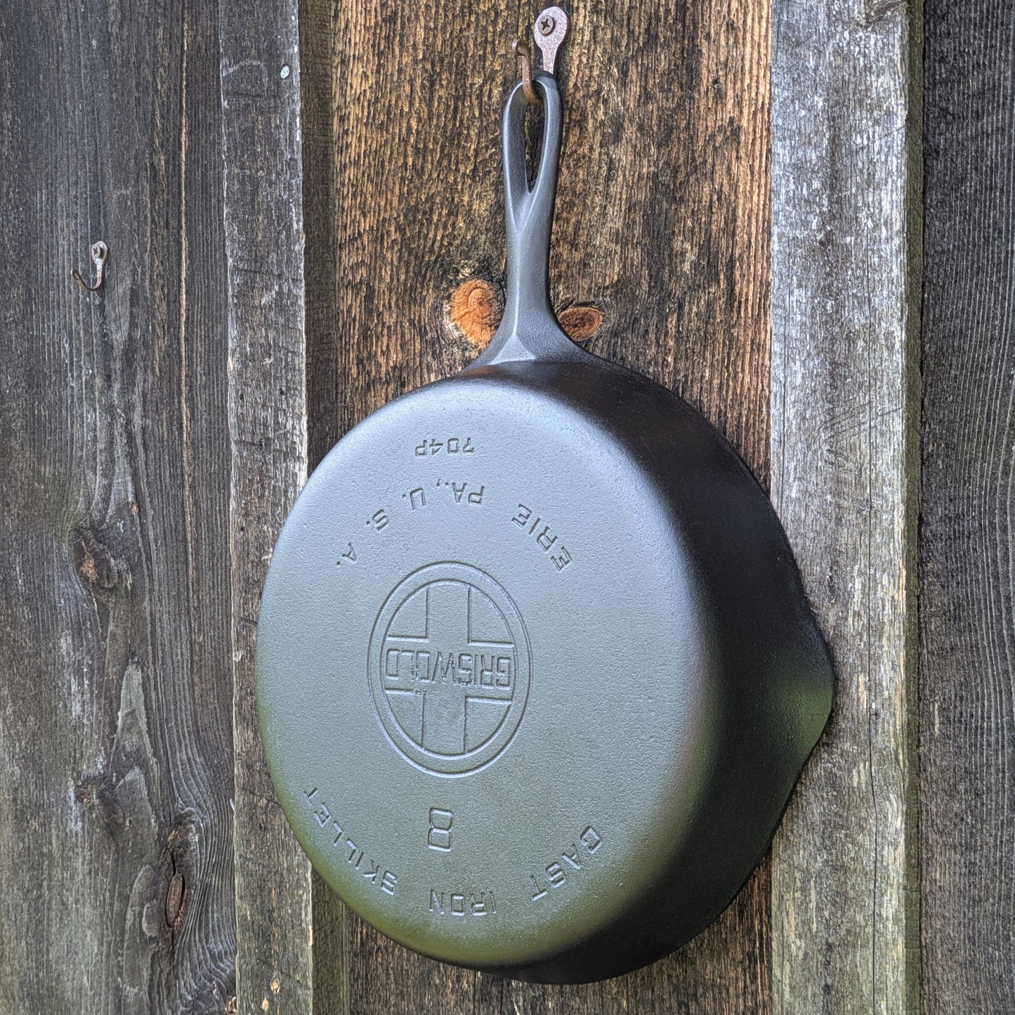 Griswold #8 Large Block Logo Cast Iron Skillet Smooth Bottom 704 P