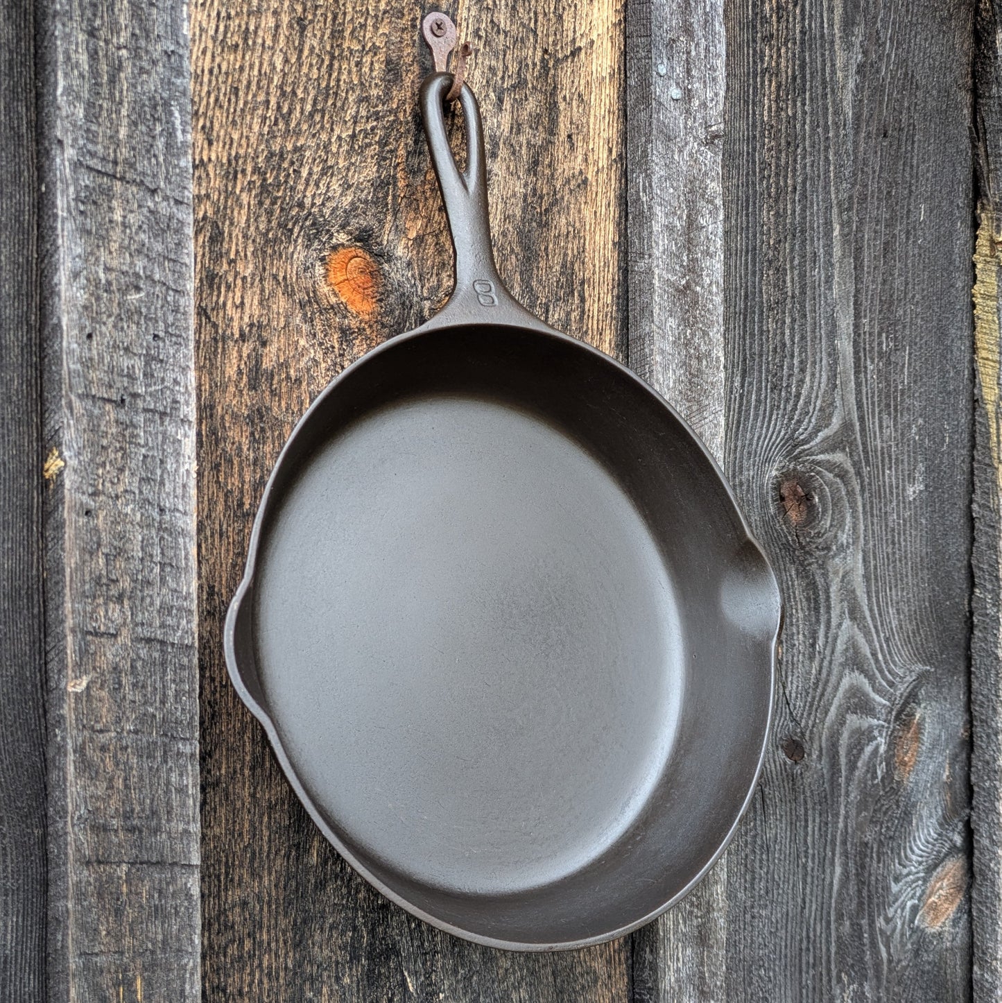 Griswold #8 Cast Iron Skillet with Slant EPU Logo 704 J