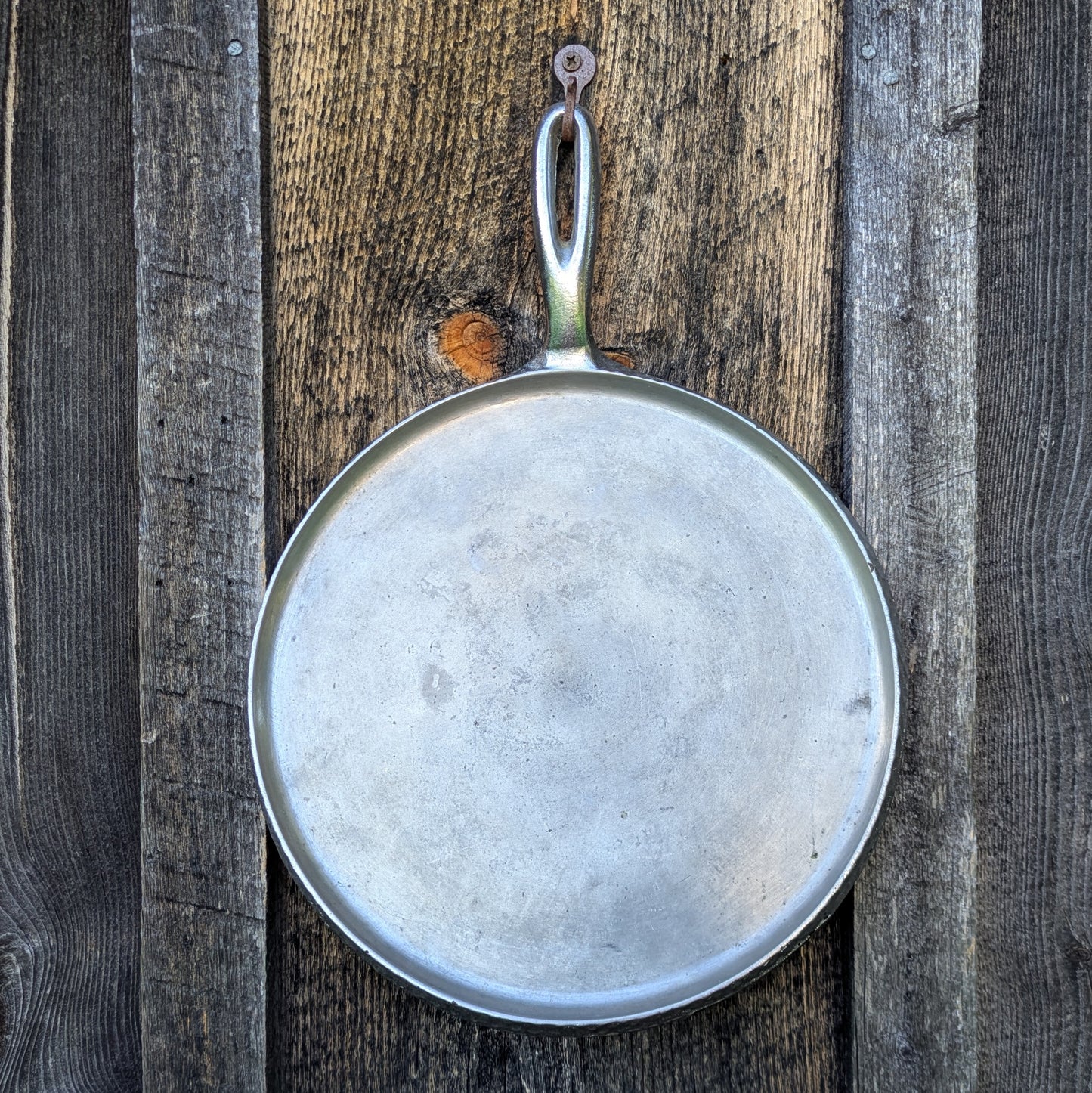 Chicago Hardware Foundry Chrome Cast Iron Griddle 999