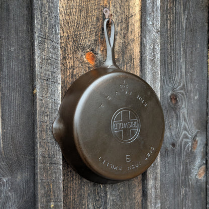 Vintage Griswold #9 Cast Iron Skillet Large Block Logo 710