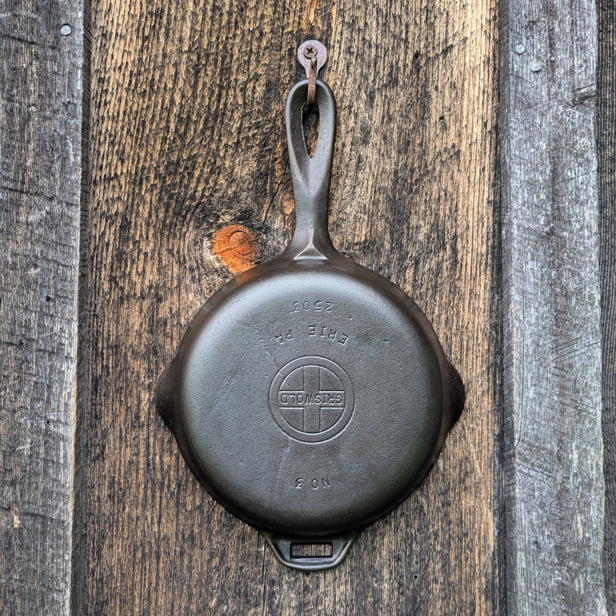 Griswold #3 Cast Iron Skillet with Small Block Logo and Hinge Tab 2503