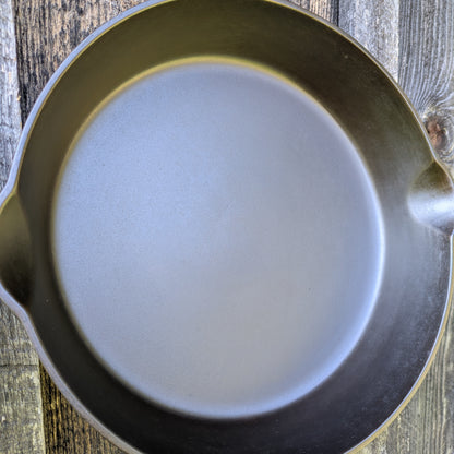 Vintage Griswold #9 Cast Iron Skillet Large Block Logo 710