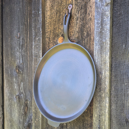 Vintage Griswold Cast Iron Skillet Griddle 109 202 B Small Block Logo