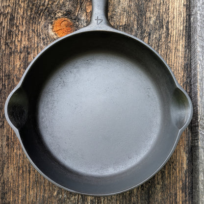 Vintage Griswold #4 Cast Iron Skillet with Large Block Logo 702 A