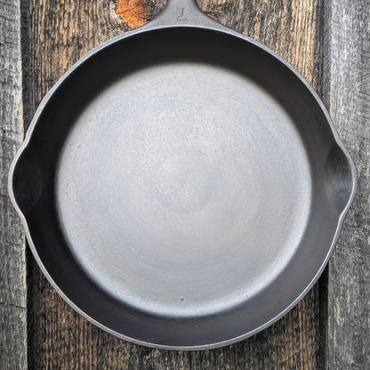 Vintage Victor by Griswold #7 Cast Iron Skillet Fully Marked 721 Erie PA