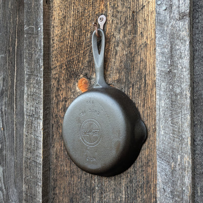 Griswold #3 Cast Iron Skillet 709 B Small Block Logo and Late Handle