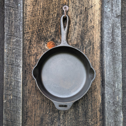 Griswold #3 Cast Iron Skillet with Small Block Logo and Hinge Tab 2503