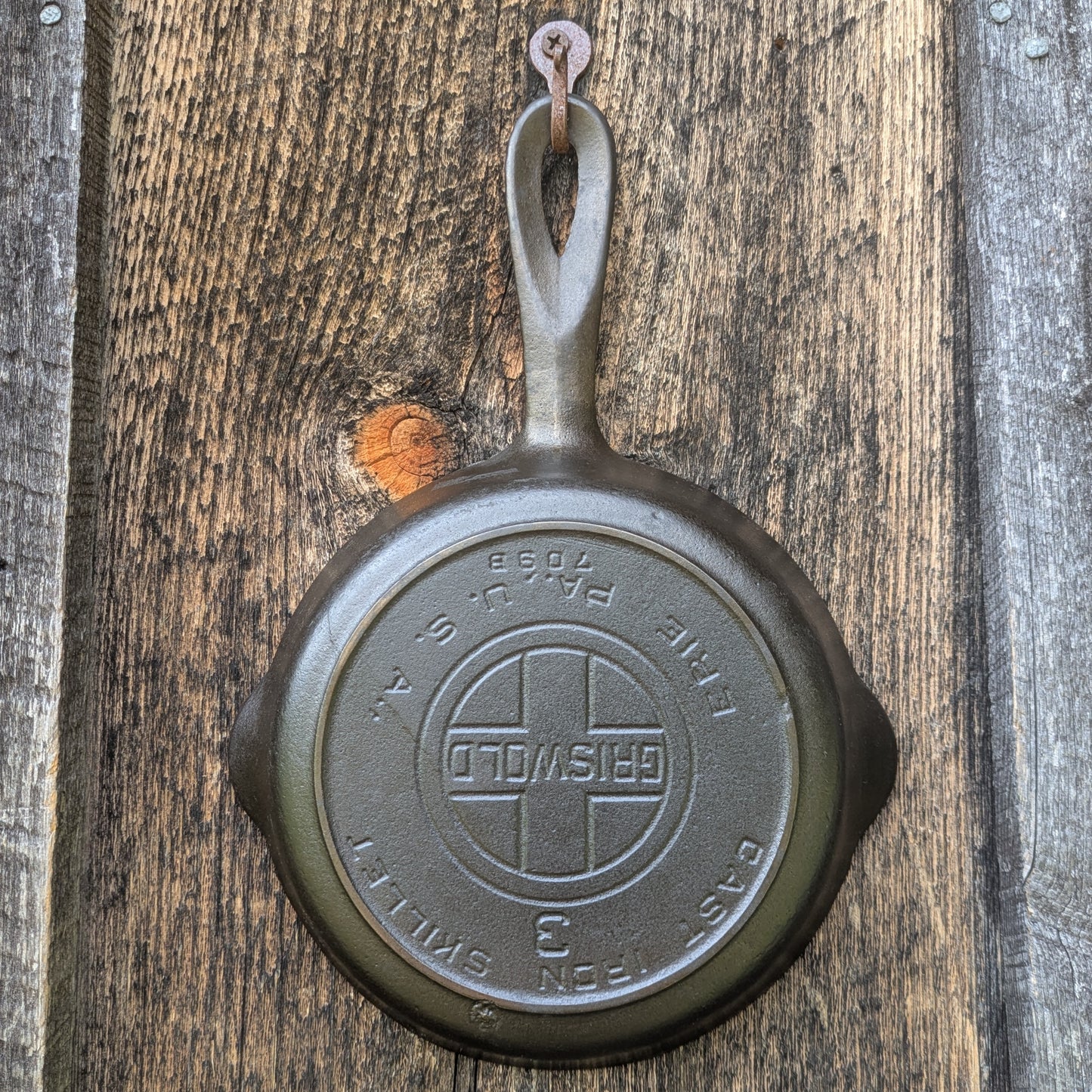 Griswold Large Block Logo #3 Cast Iron Skillet with Heat Ring 709 B