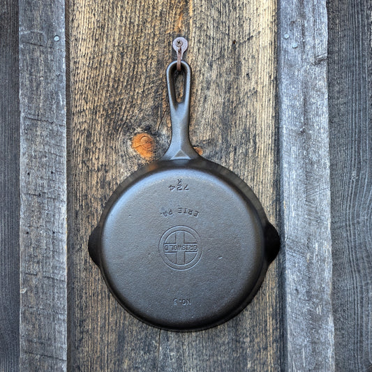 Vintage Griswold #5 Cast Iron Skillet with Small Block Logo and Late Handle 724 K
