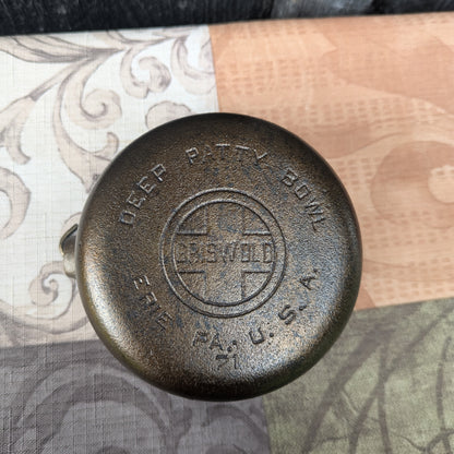 Griswold Deep Patty Bowl and Deep and Shallow Patty Molds