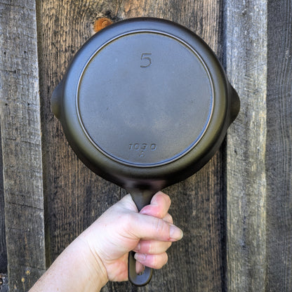 Vintage Griswold Iron Mountain #5 Cast Iron Skillet 1030 A