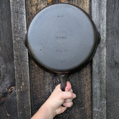 Vintage Griswold #8 Cast Iron Skillet with Small Block Logo and Late Handle 704 A