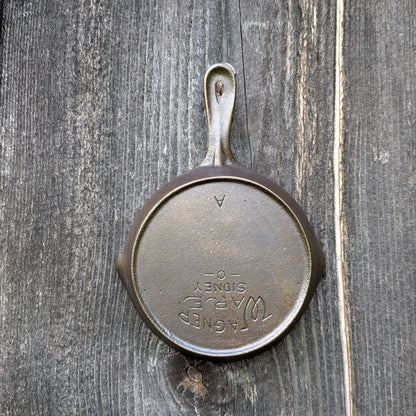 Wagner Ware Cast Iron Toy Skillet Size 0 Sidney Ohio