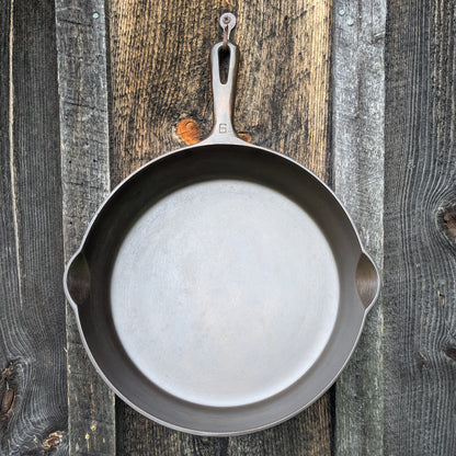 Griswold #9 Cast Iron Skillet with Small Block Logo and Grooved Handle 710 C