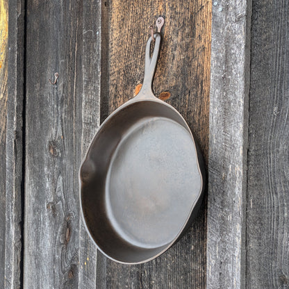 Vintage Martin Stove & Range Cast Iron Skillet #8 with Hamburger Logo