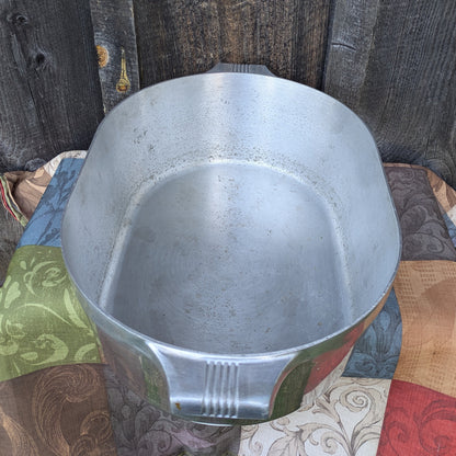 Magnalite Cast Aluminum 13 Quart Oval Roaster 4267-P by Wagner Ware