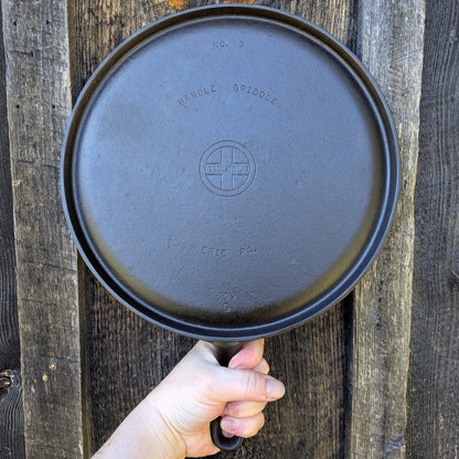 Griswold #9 Handle Griddle Cast Iron Skillet 609 G Small Block Logo