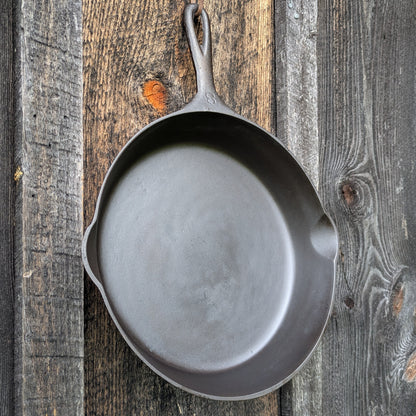Antique Griswold #8 Slant Erie Cast Iron Skillet 704 N