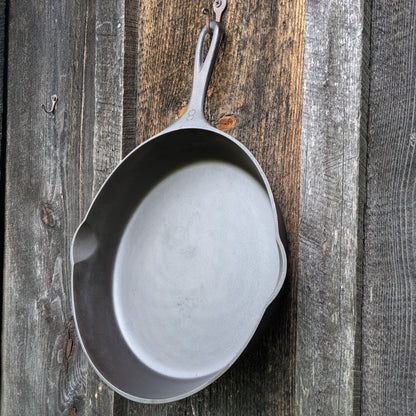 Antique Griswold #8 Slant Erie Cast Iron Skillet 704 N