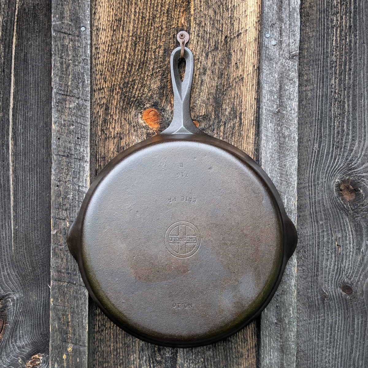 Griswold #10 Cast Iron Skillet with Small Block Logo and Early Handle 716 B
