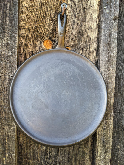 Griswold #9 Handle Griddle Cast Iron Skillet 609 Small Block Logo