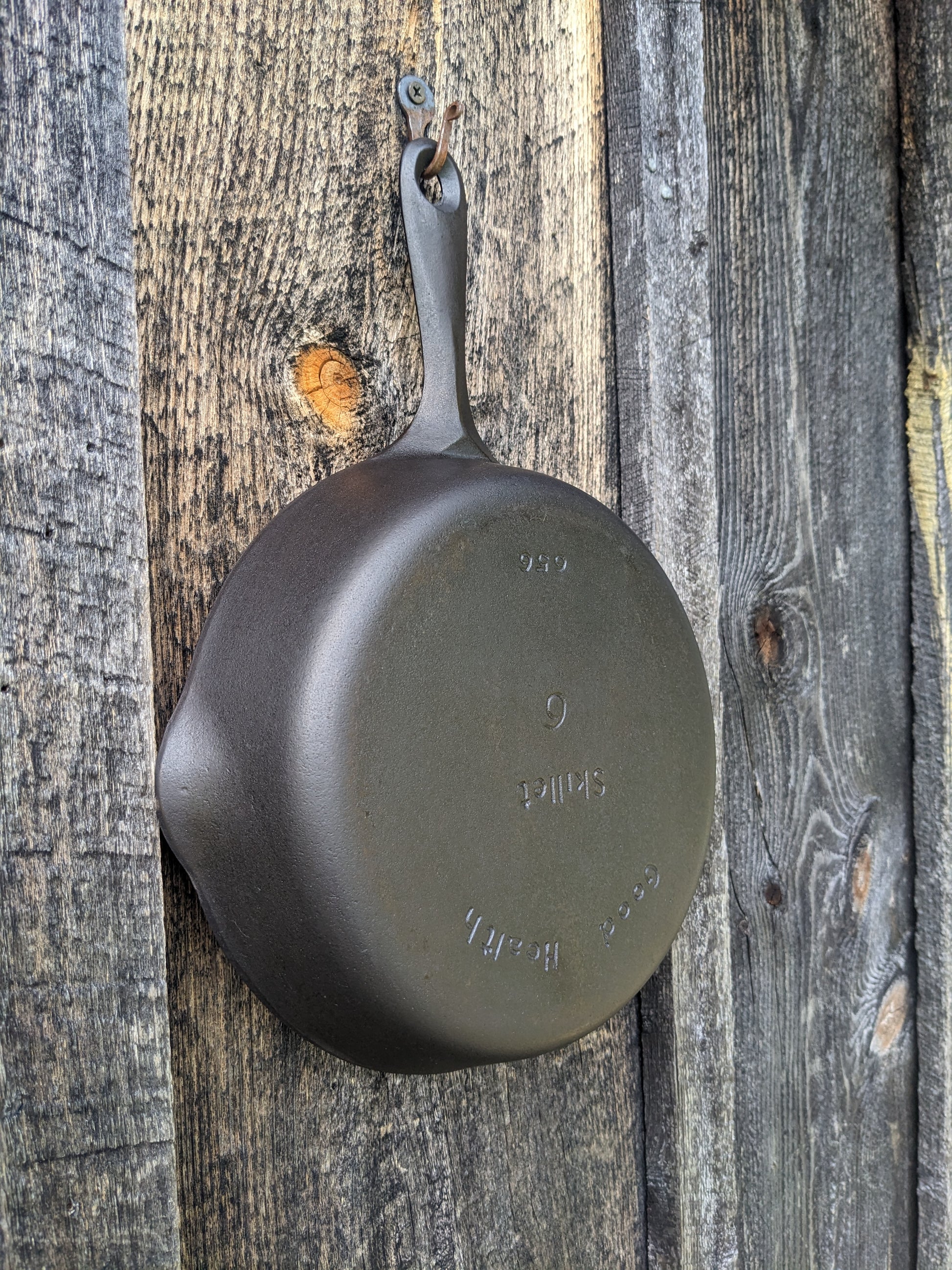 Vintage Cast Iron Skillet Frying Pan Unmarked 6 1/4 Inch made in Taiwan